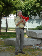 Mayor Dennis Staples addressing the group